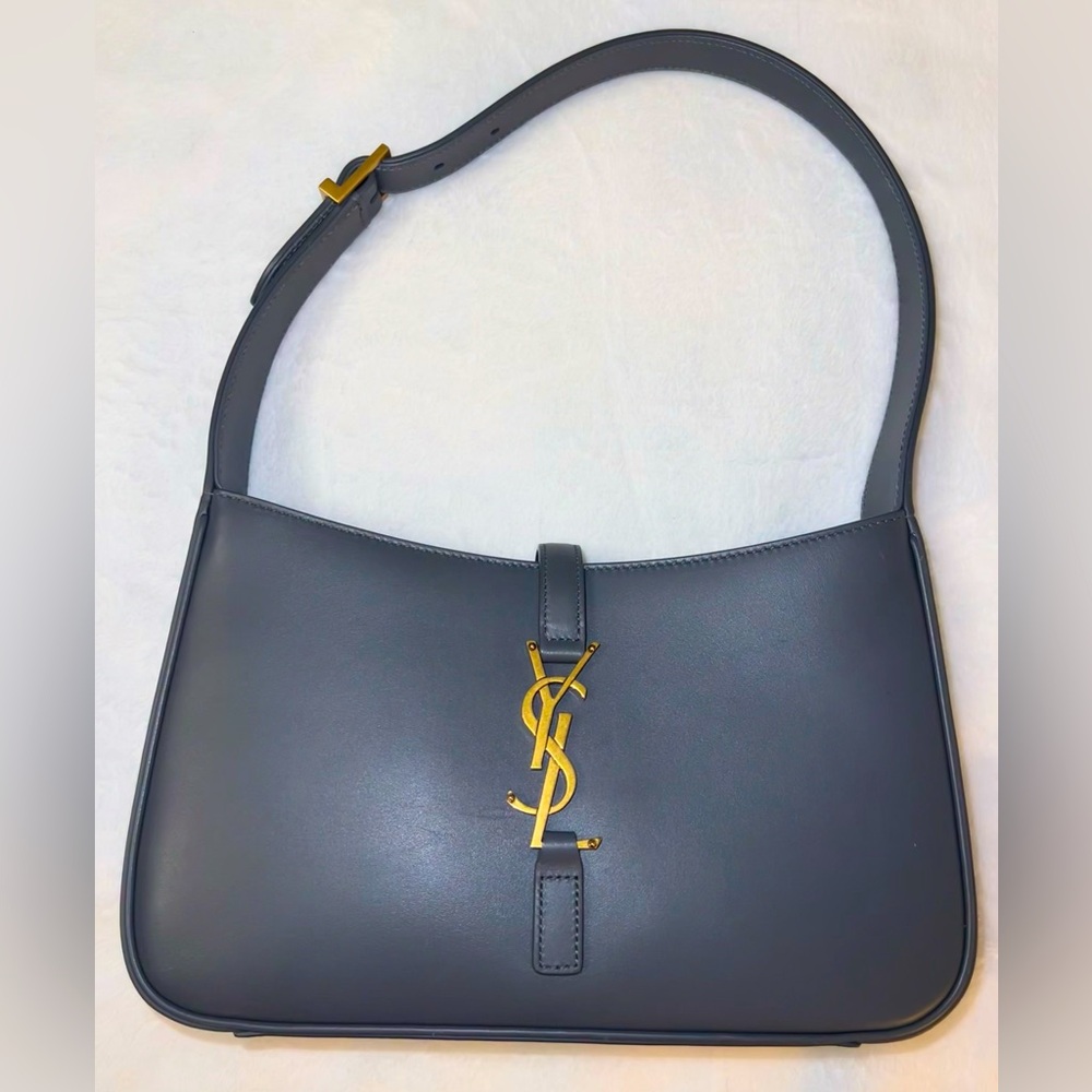 ‼️SOLD‼️ YSL Le 5 A7 hobo